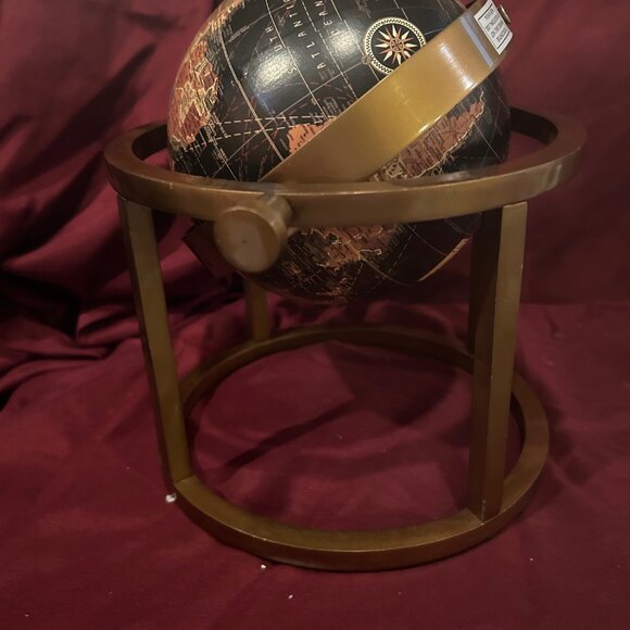 Vintage Brass Sphere 8 1/2 in  Globe - Picture 4 of 4